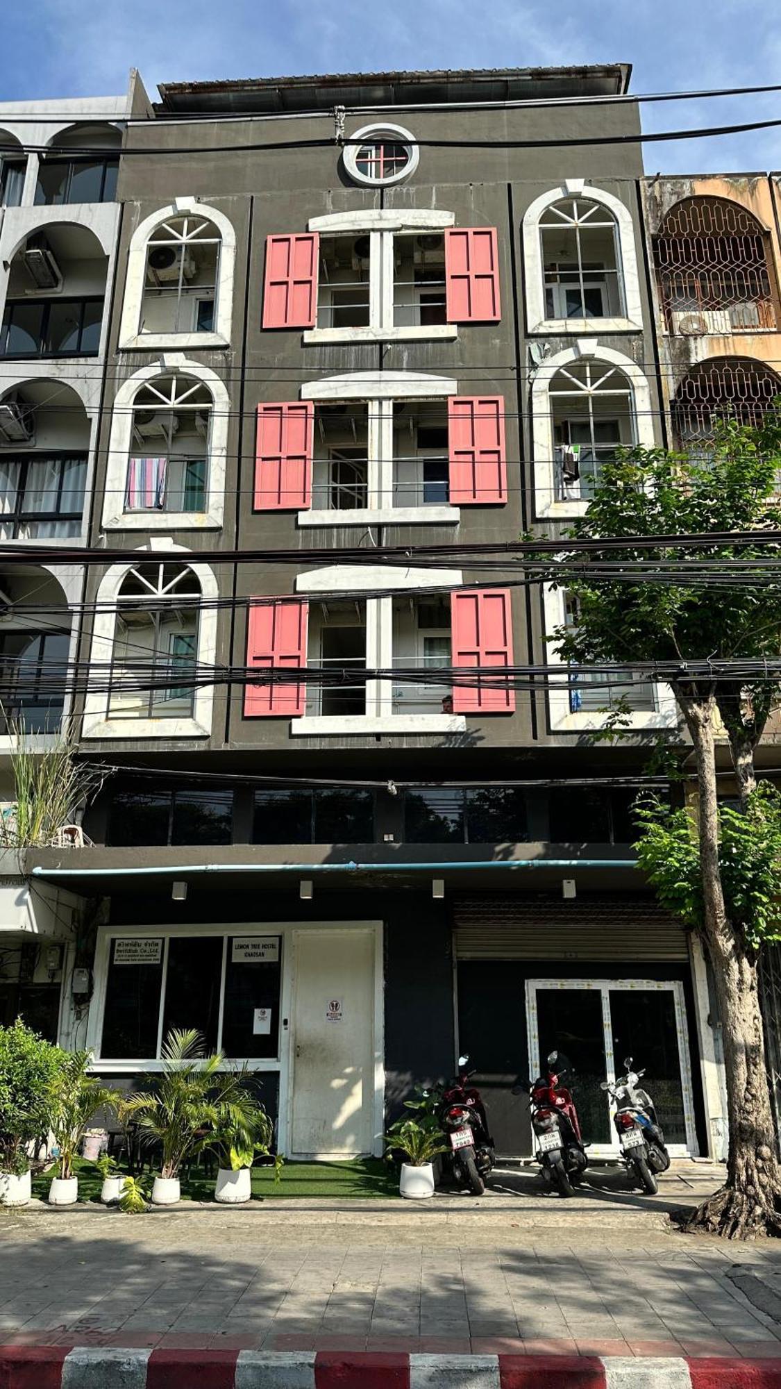 Lemon Tree Hostel Khaosan Bangkok Bagian luar foto