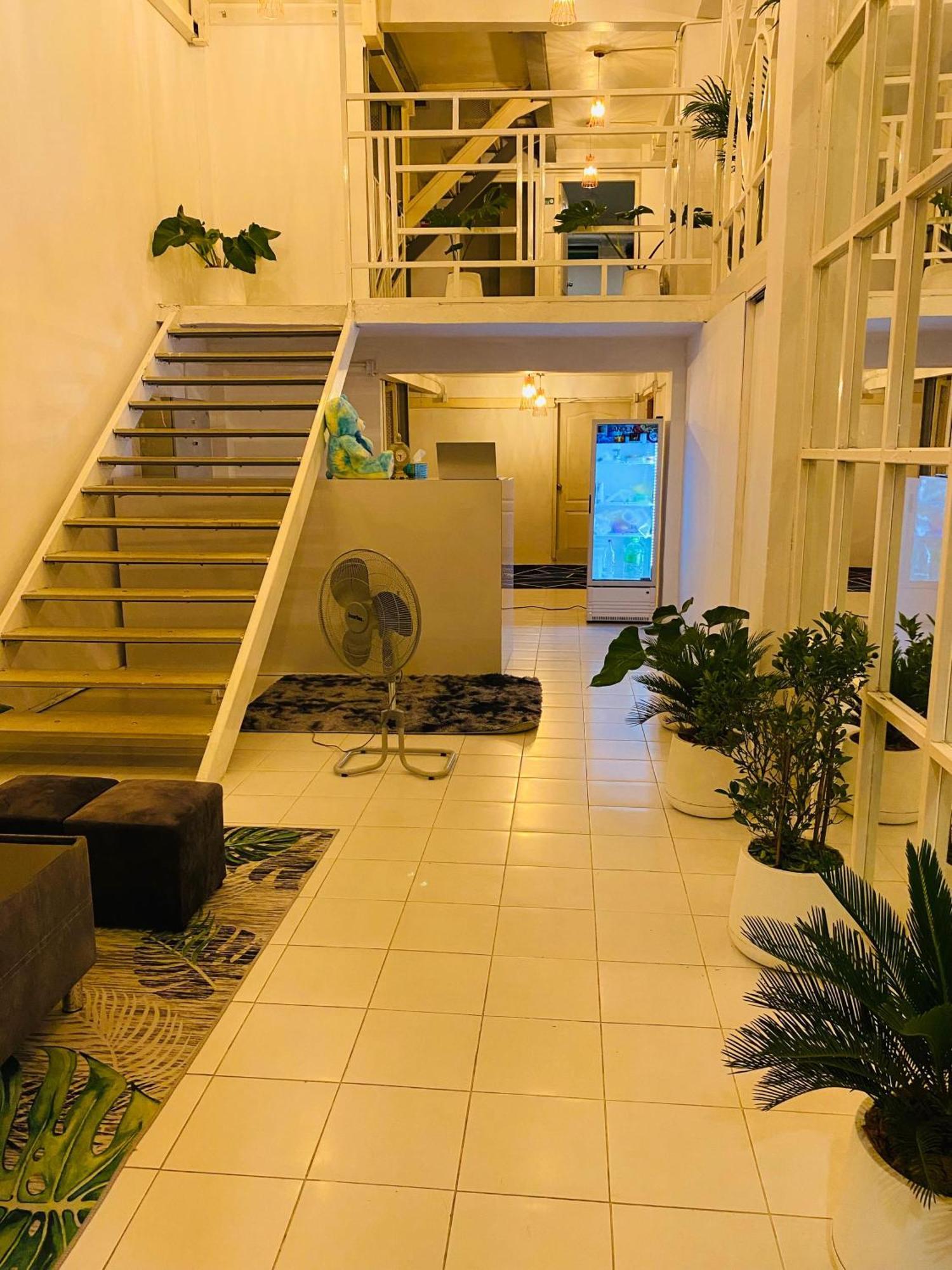 Lemon Tree Hostel Khaosan Bangkok Bagian luar foto